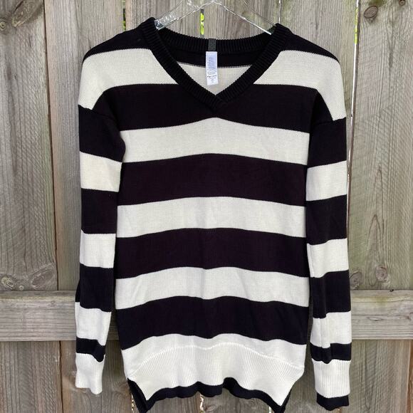 Ivivva by Lululemon Striped Sweater V Neck Pullover Black White Size 12 - Picture 1 of 7